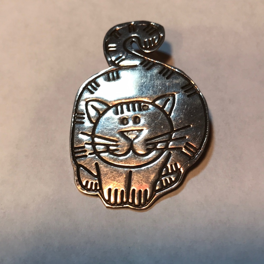 Estate Sterling Smiley Cat Pin